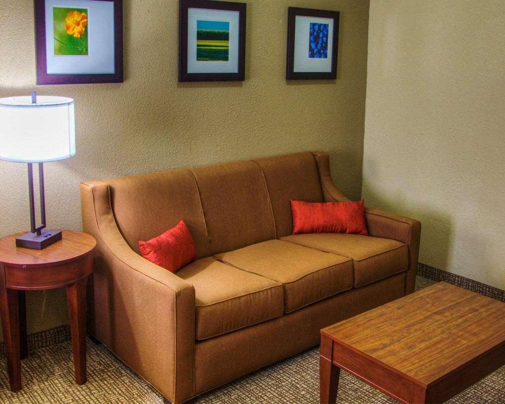 Comfort Suites Plymouth Near Us-30 Номер фото