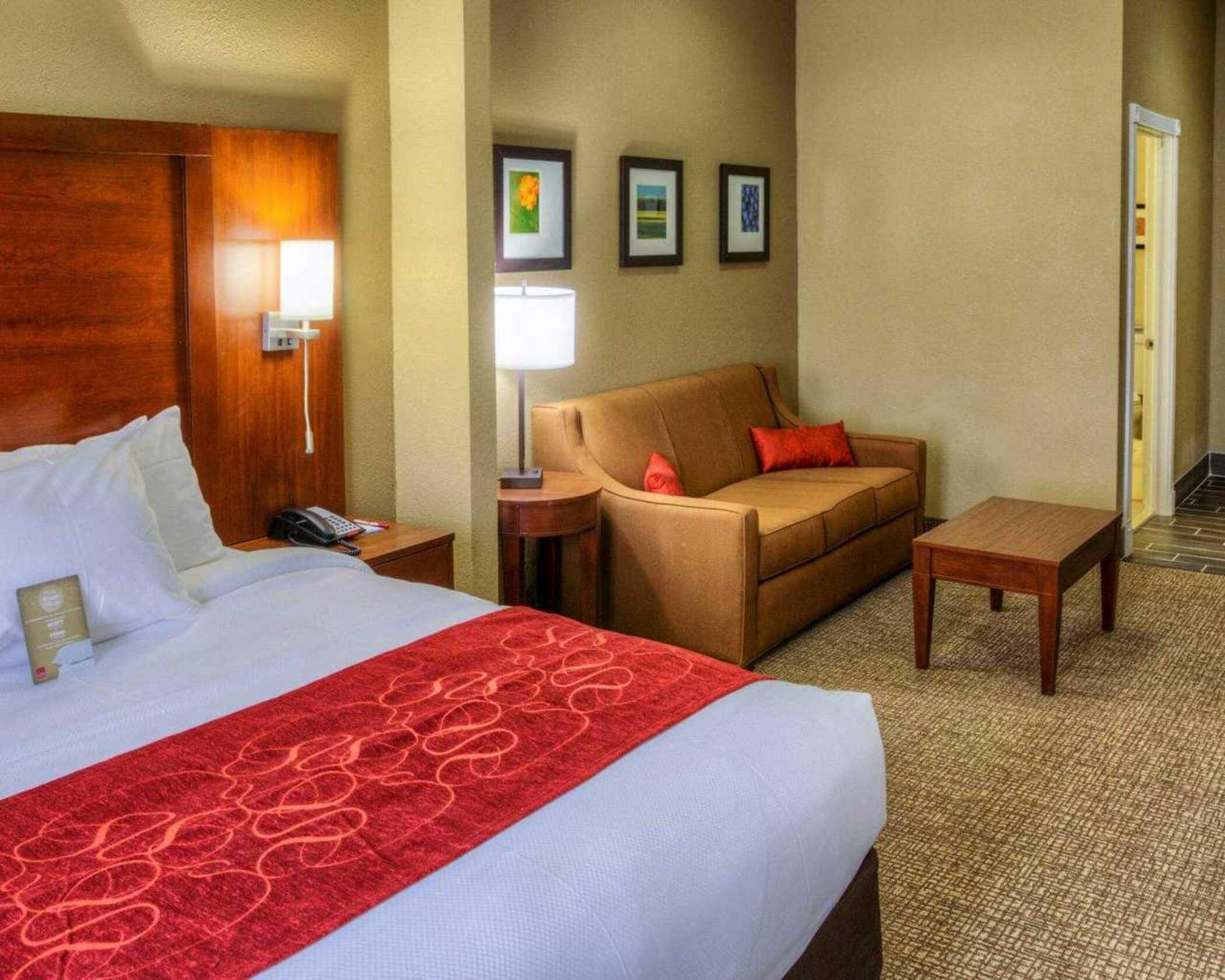 Comfort Suites Plymouth Near Us-30 Экстерьер фото